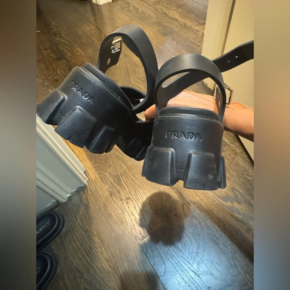 PRADA Monolith rubber sandals - Picture 8 of 11